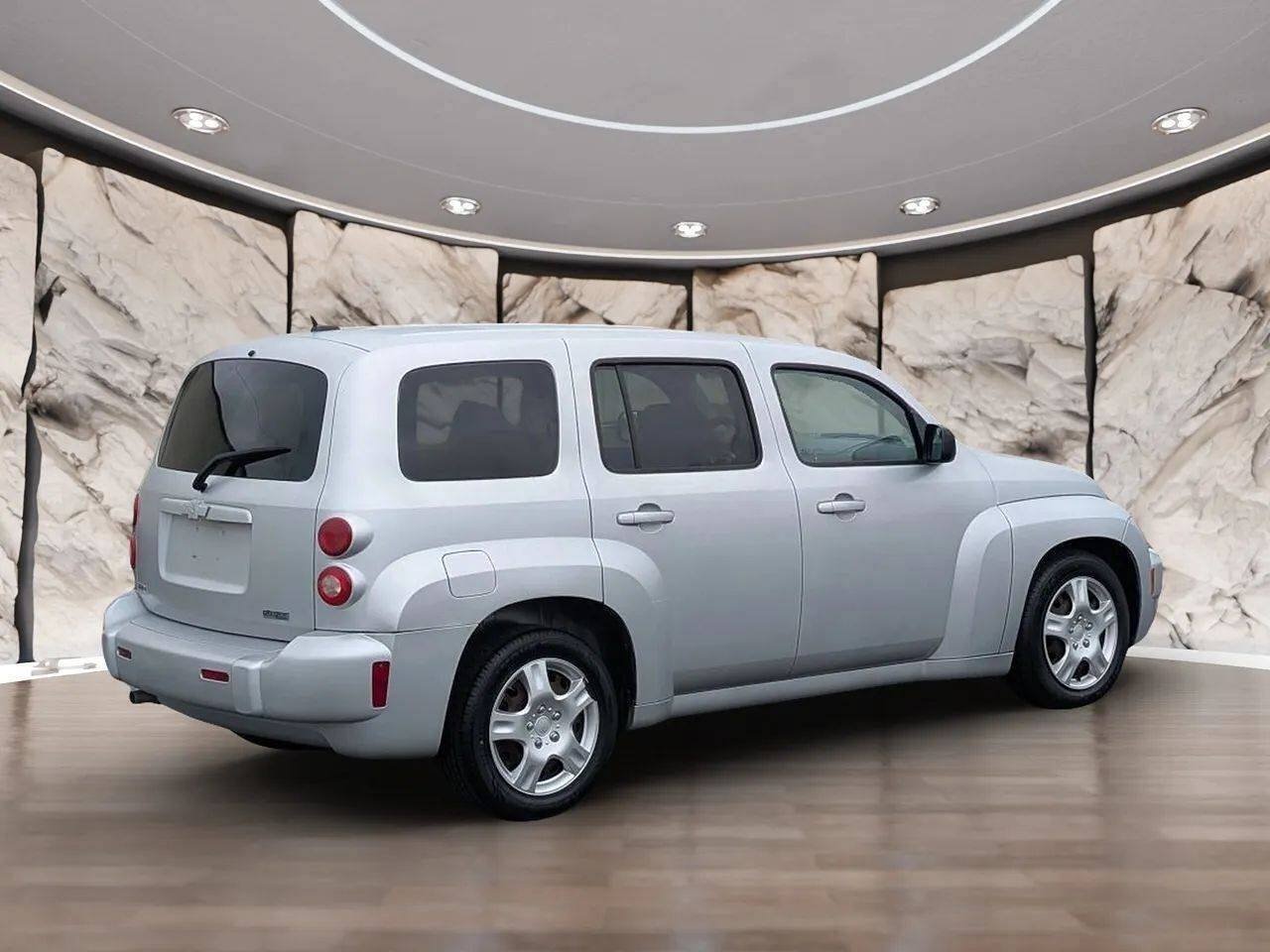 Used 2011 Chevrolet HHR LS FWD image 11