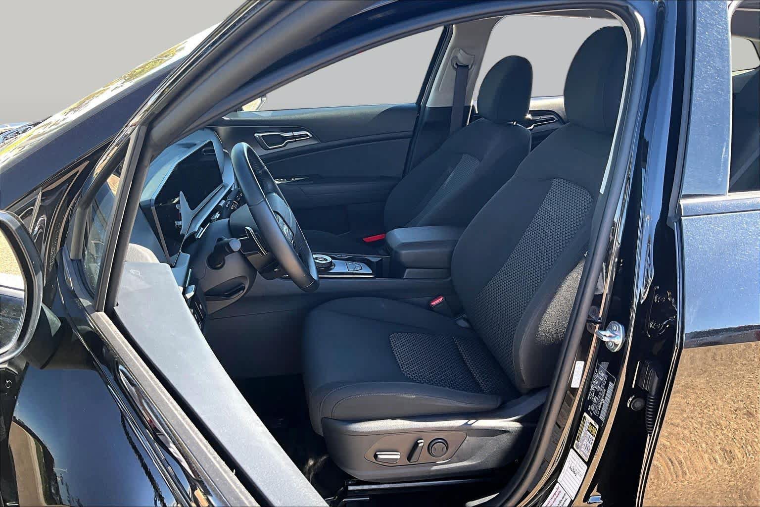 Used 2026 Kia Sportage S AWD/4WD image 8