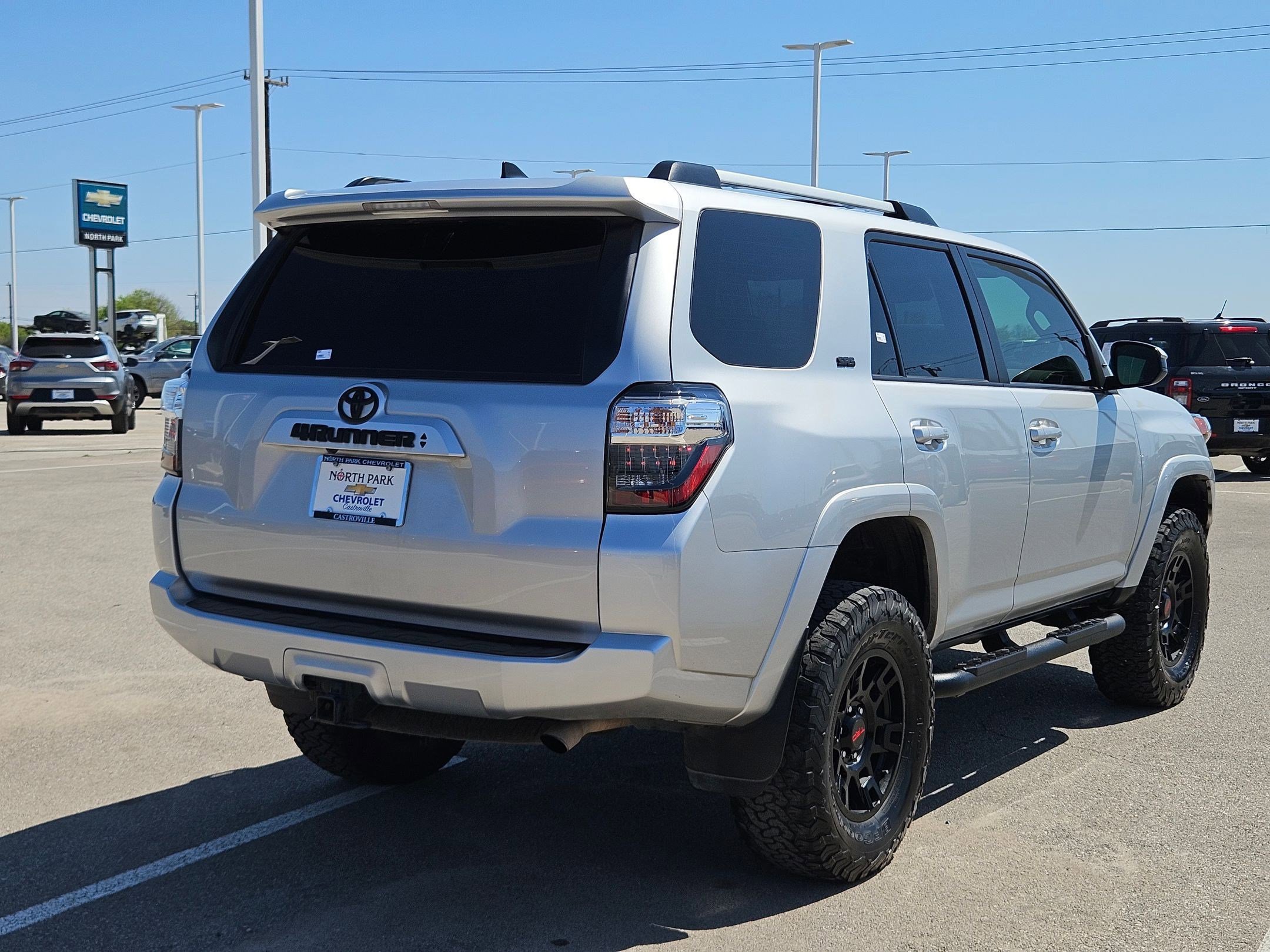 Used 2023 Toyota 4Runner SR5 image 3