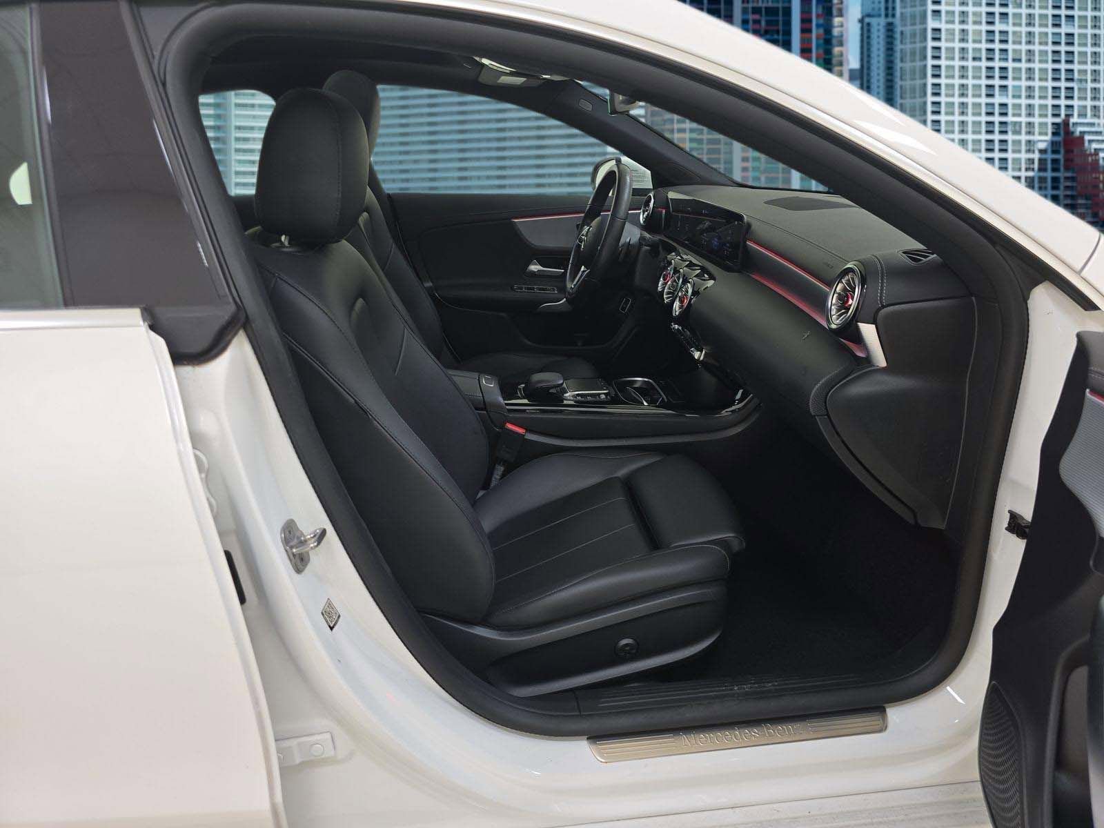 Used 2023 Mercedes-Benz CLA 250 w/ Premium Package image 25