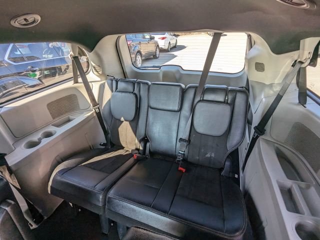 Used 2020 Dodge Grand Caravan SXT FWD image 20