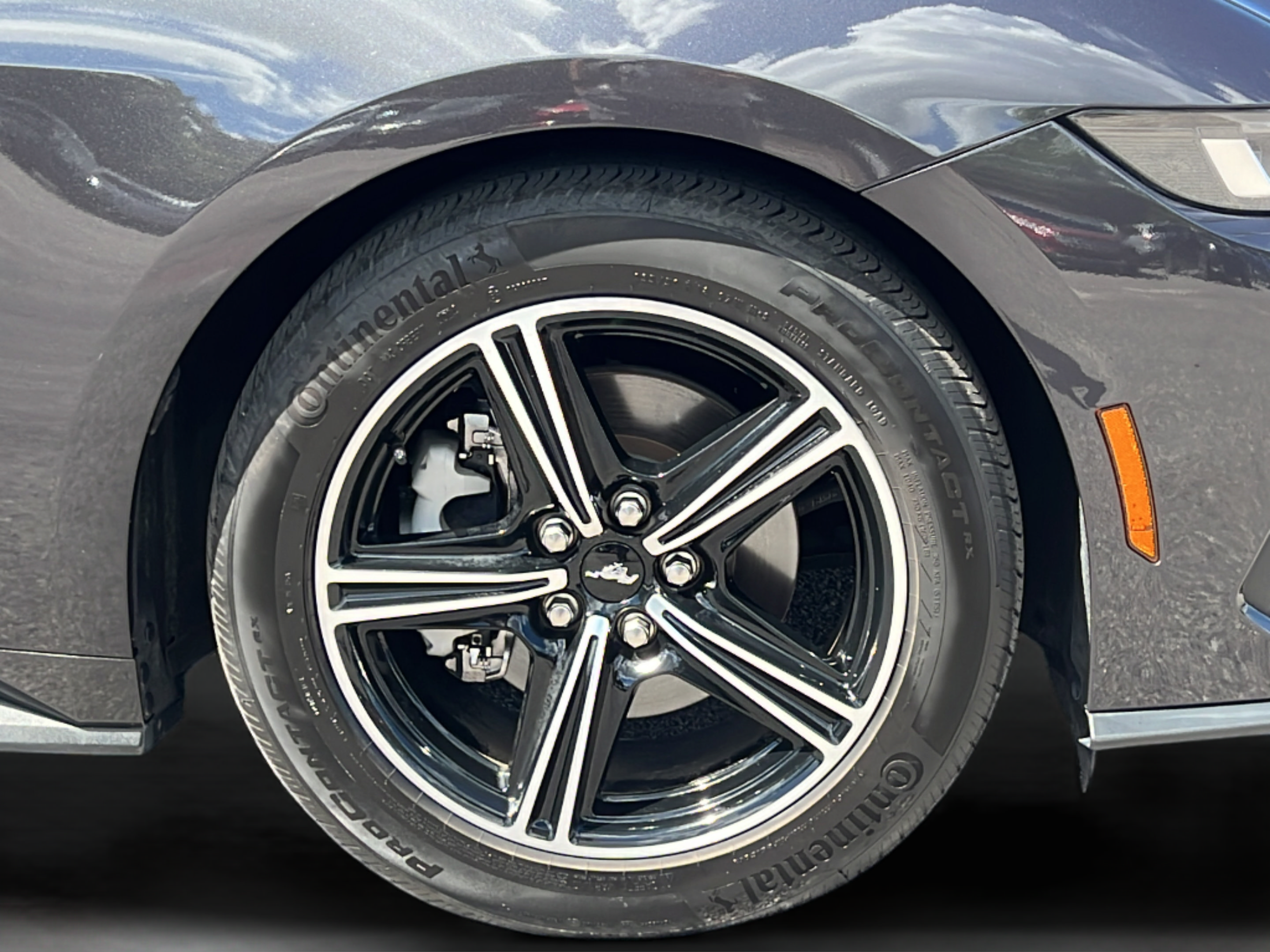 Used 2024 Ford Mustang Coupe RWD image 21