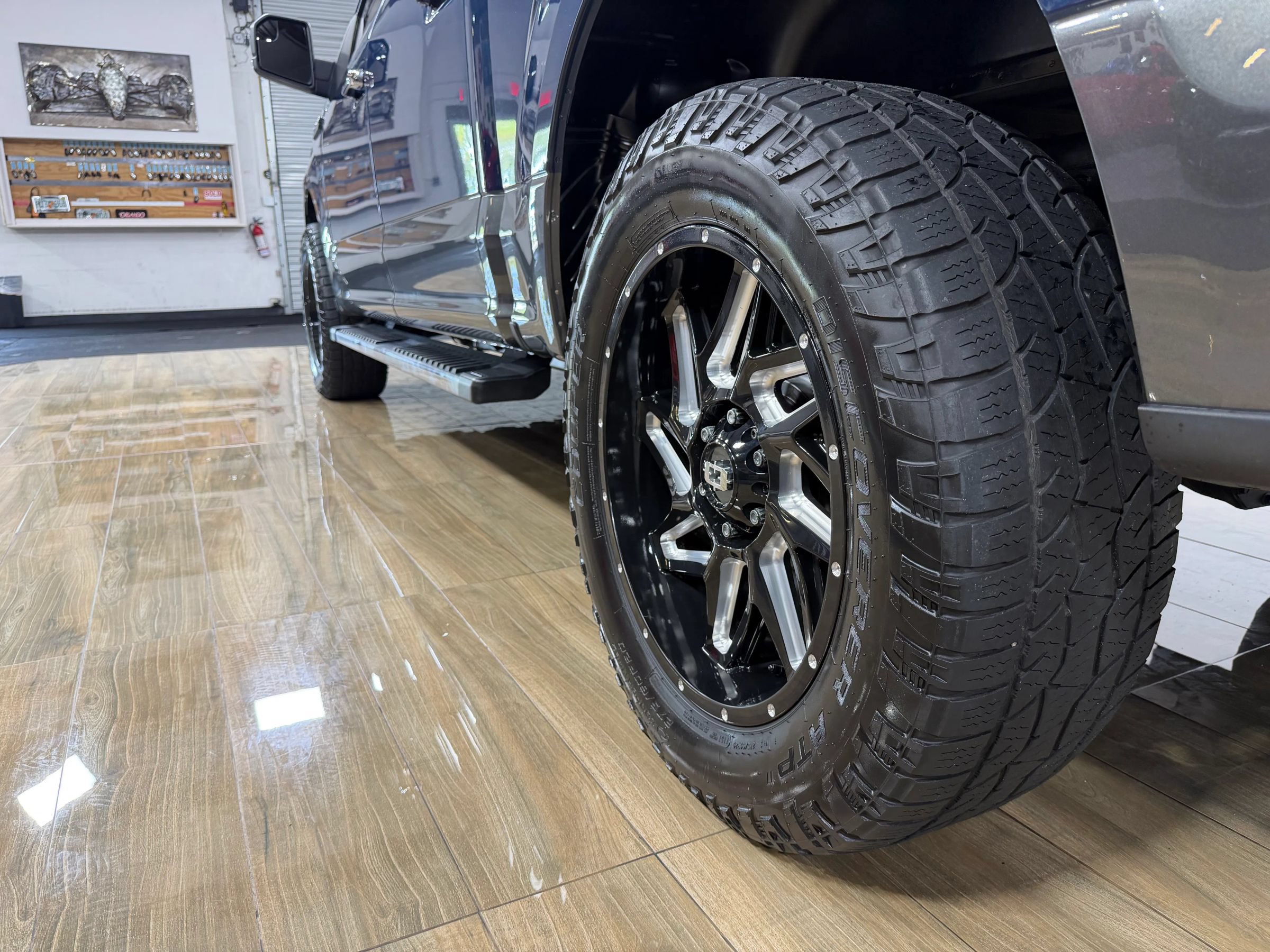 Used 2019 Ford F150 XLT w/ Equipment Group 301A Mid AWD/4WD image 10