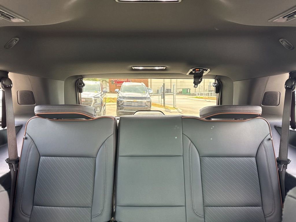 New 2026 GMC Yukon AT4 w/ LPO, Floor Liner Package image 32