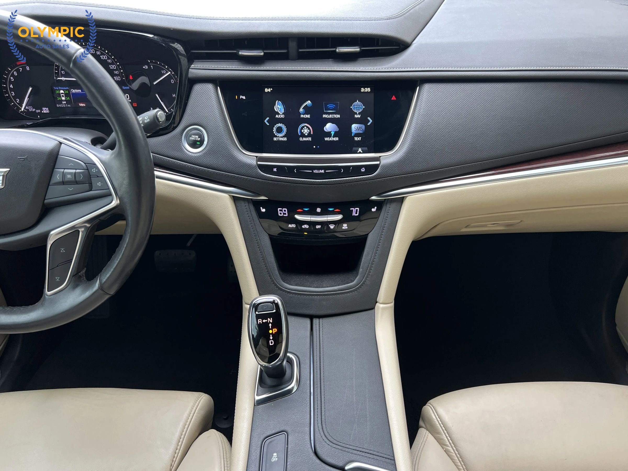 Used 2017 Cadillac XT5 Luxury w/ Driver Awareness Package FWD image 29