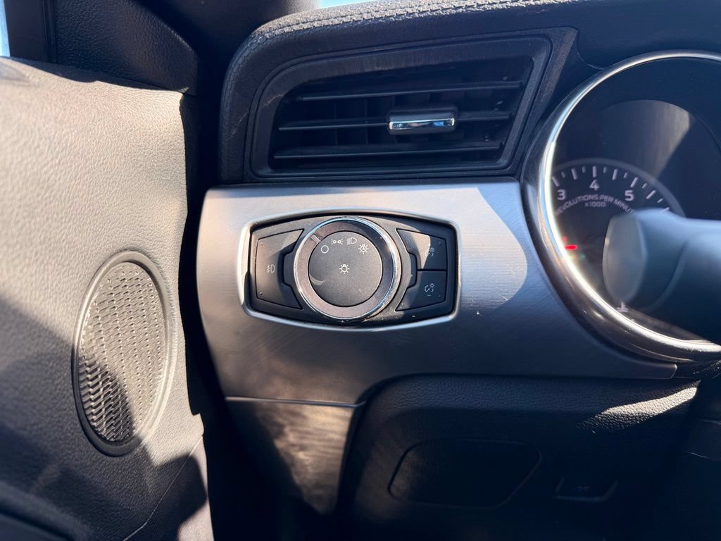 Used 2019 Ford Mustang Premium RWD image 24