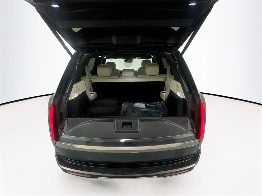 New 2025 Land Rover Range Rover Long Wheelbase SE image 26