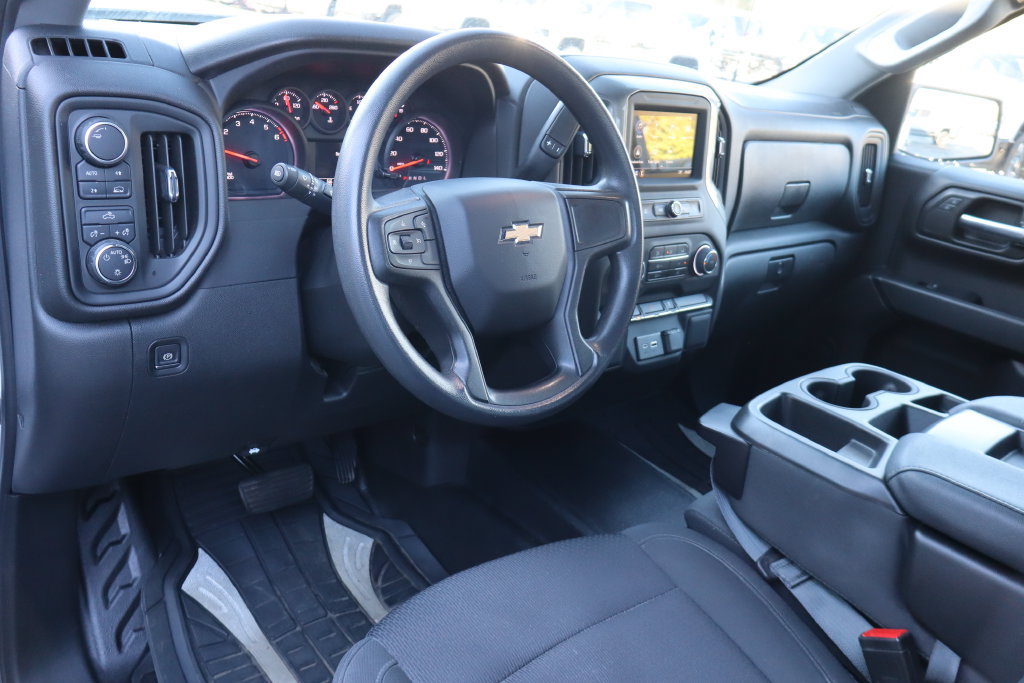 Used 2022 Chevrolet Silverado 1500 W/T w/ WT Value Package AWD/4WD image 6