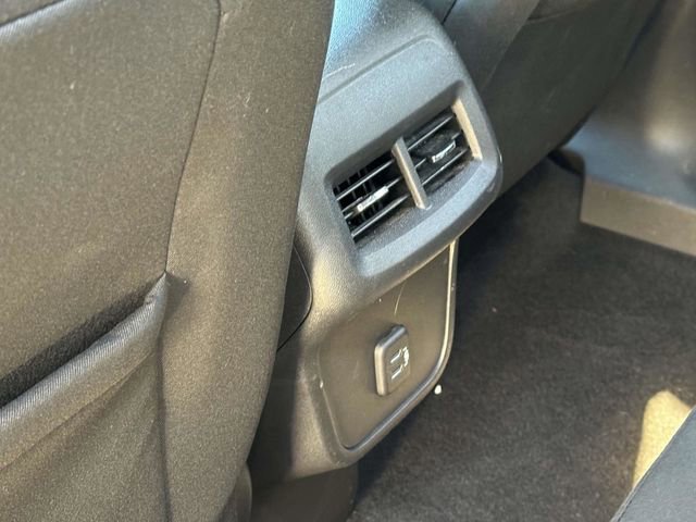 Used 2020 Chevrolet Equinox LT image 19