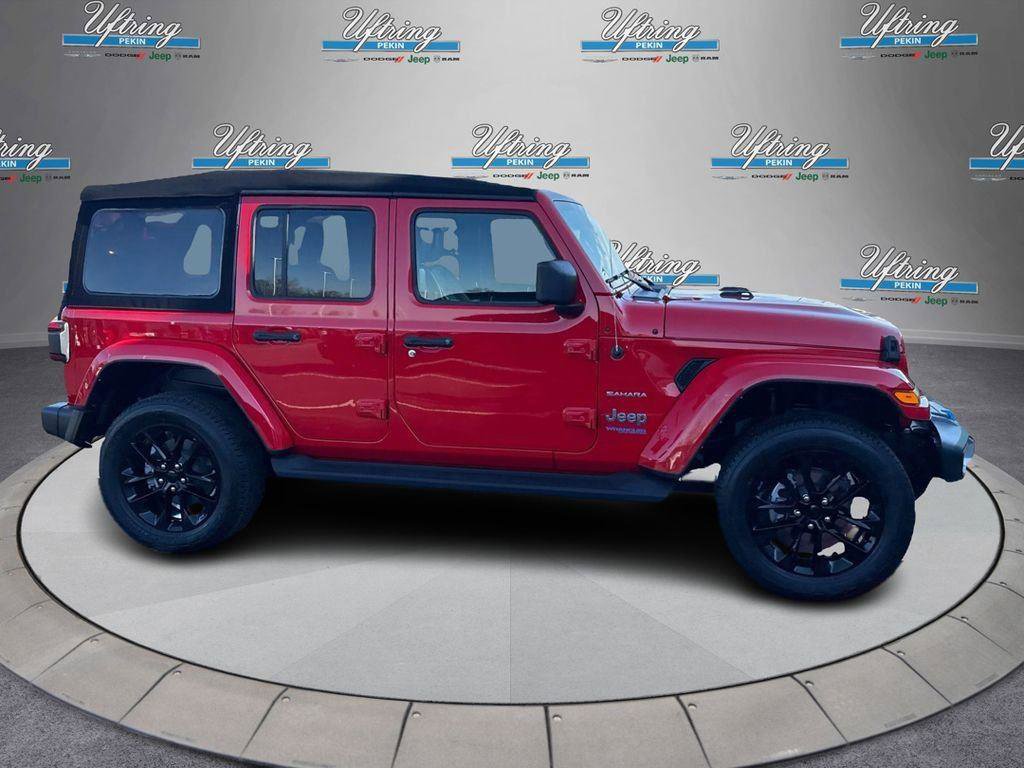 Used 2022 Jeep Wrangler Unlimited Sahara w/ Safety Group AWD/4WD image 2