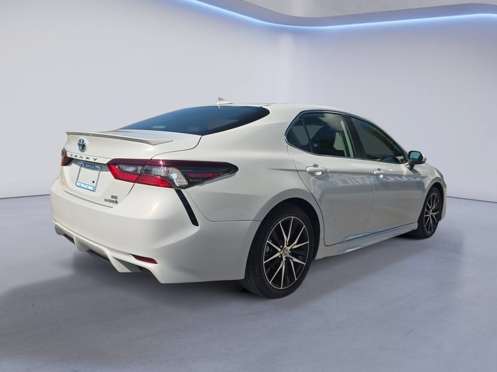 Used 2024 Toyota Camry SE FWD image 6