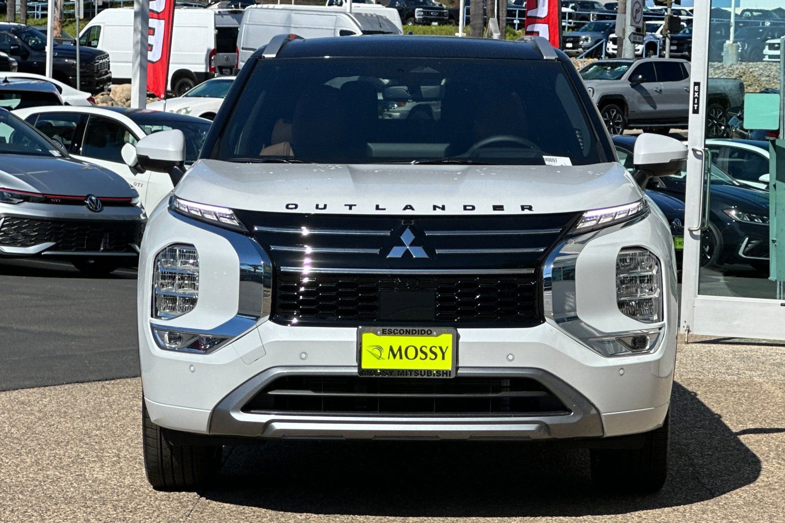 New 2025 Mitsubishi Outlander SEL image 8