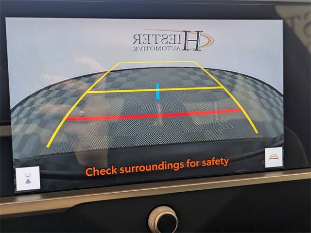 Used 2025 Toyota Crown XLE image 19