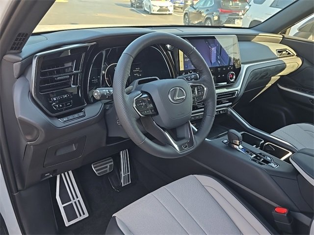 New 2026 Lexus TX 500h AWD image 12