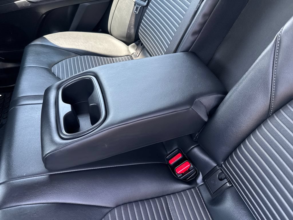 Used 2021 Toyota Camry SE w/ Cold Weather Package FWD image 34