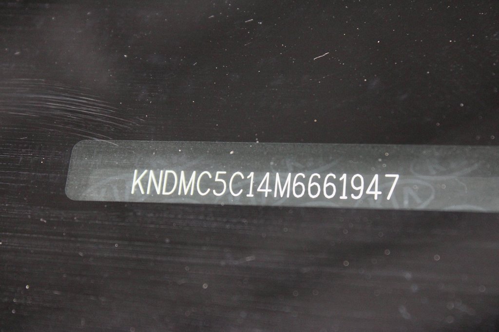 Used 2021 Kia Sedona SX image 39