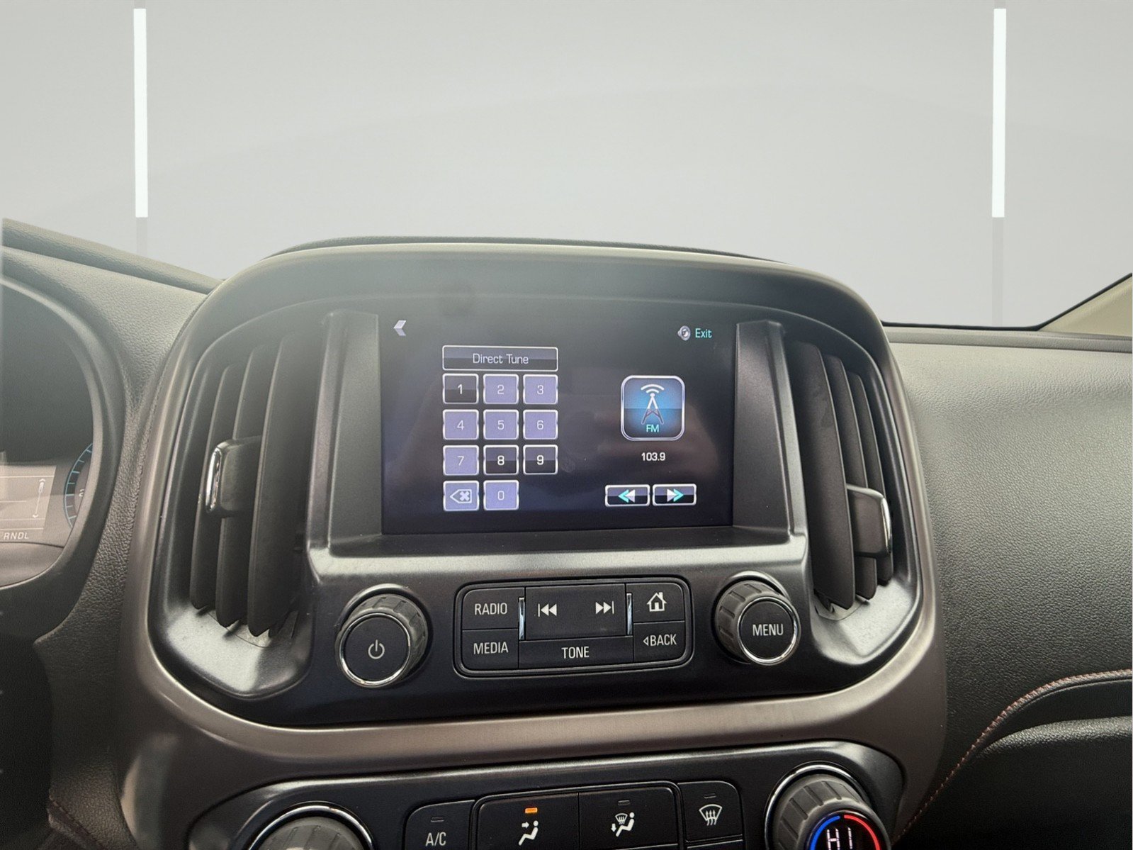 Used 2017 GMC Canyon SLE w/ All Terrain X Package image 12