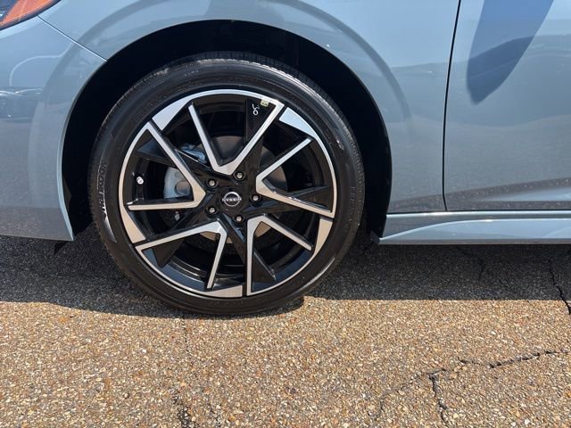 New 2025 Nissan Sentra SR image 8