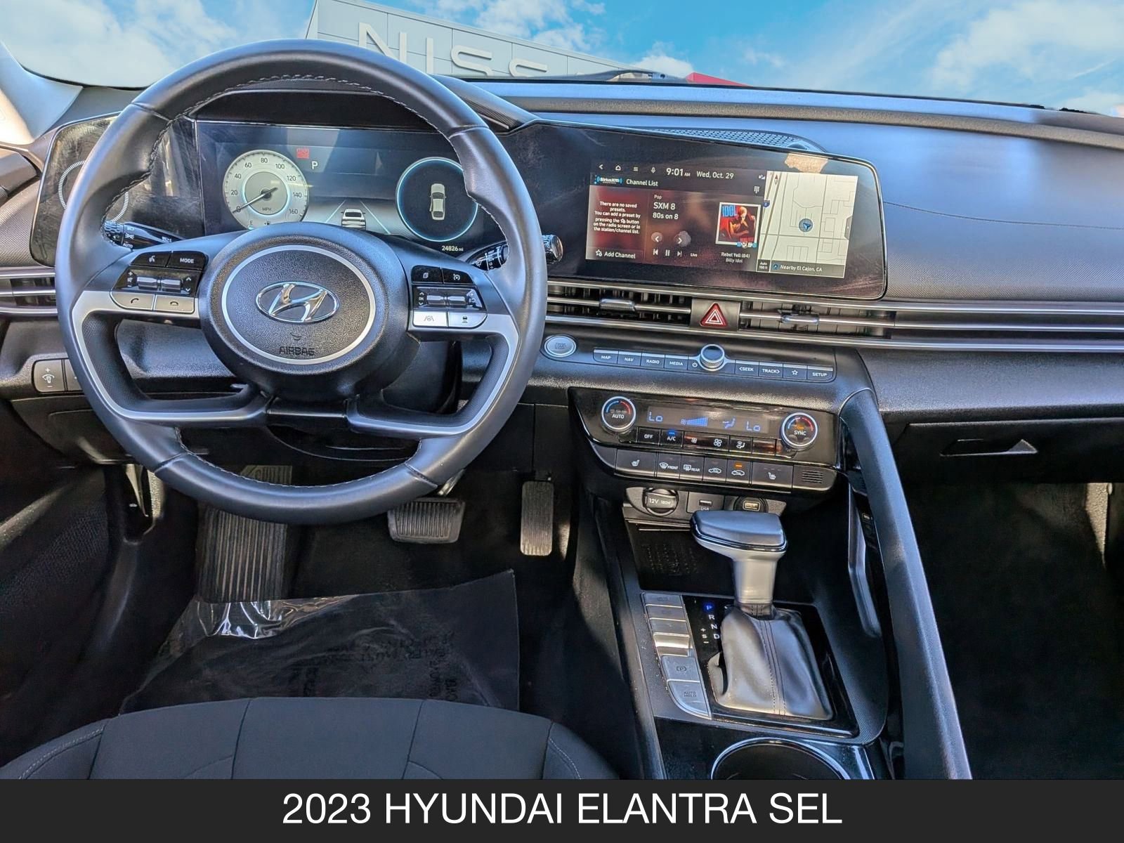 Used 2023 Hyundai Elantra SEL w/ Convenience Package image 13