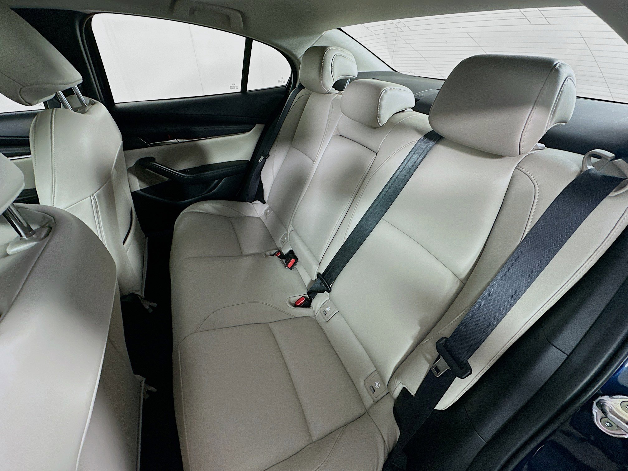 Used 2025 MAZDA MAZDA3 s image 25