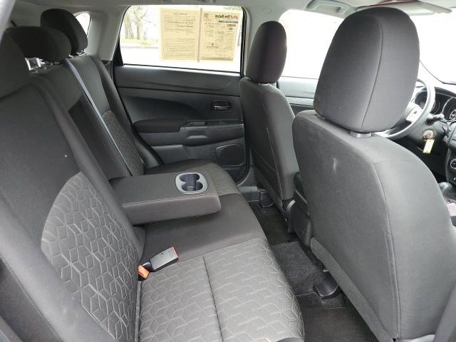 Used 2025 Mitsubishi Outlander Sport ES image 15