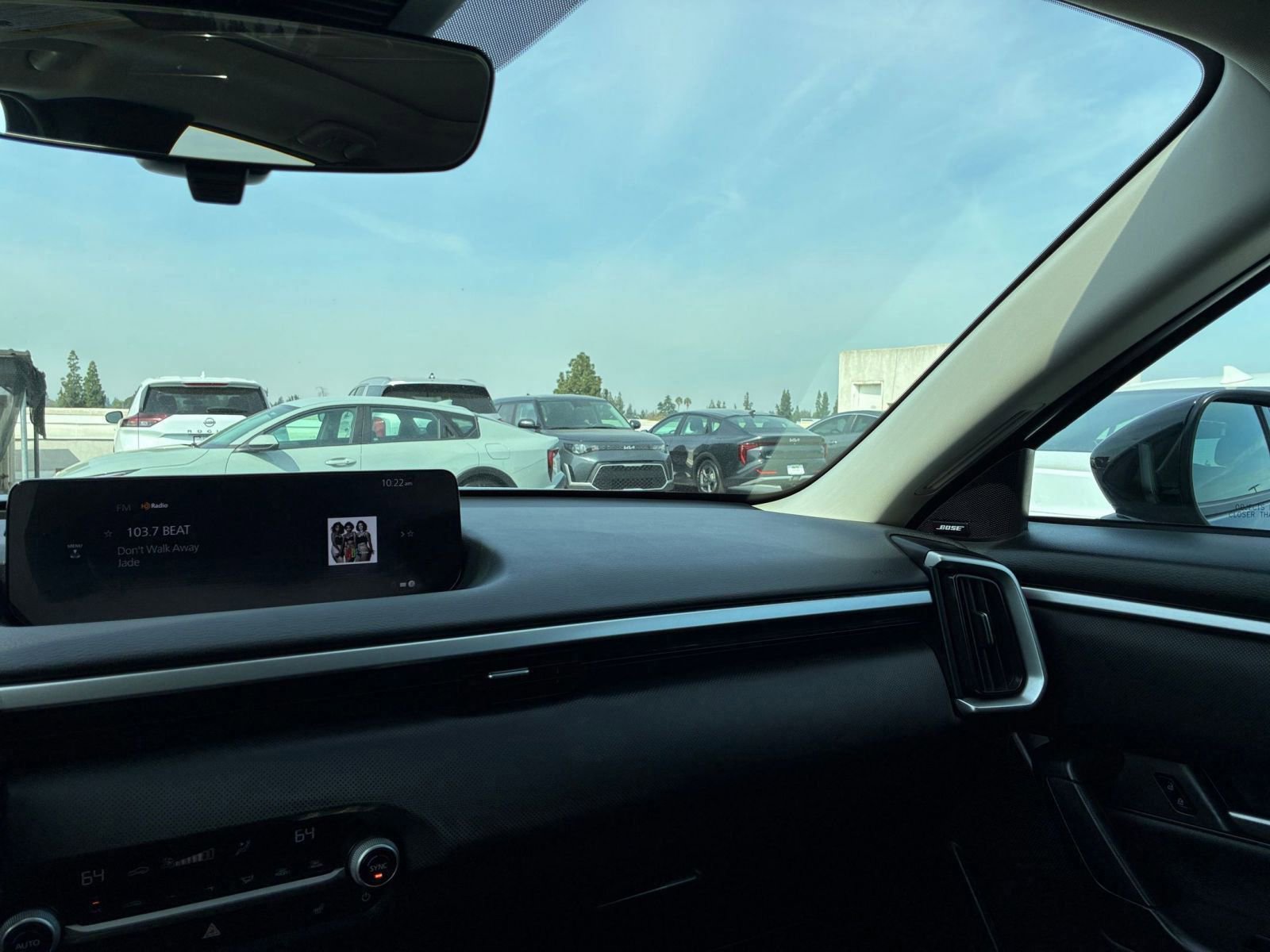 Used 2025 Nissan Versa SV image 35