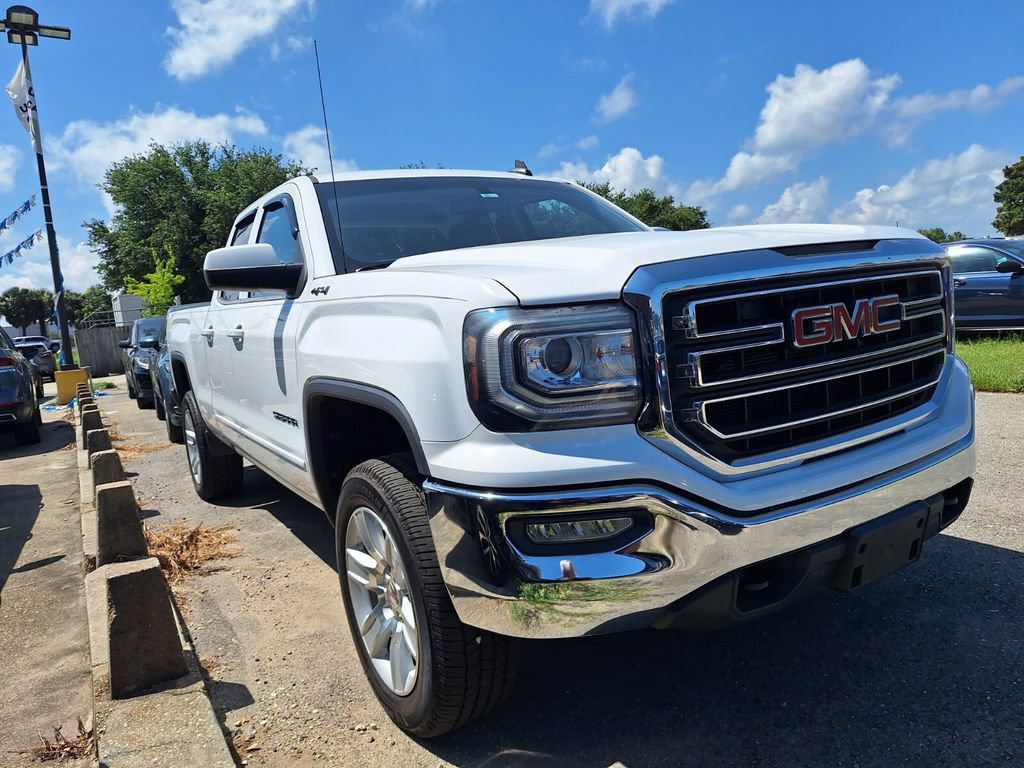 Used 2016 GMC Sierra 1500 SLE w/ SLE Value Package AWD/4WD image 3