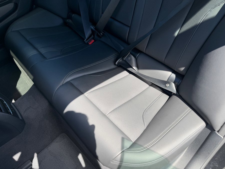 Used 2022 BMW i4 eDrive40 w/ Premium Package RWD image 47