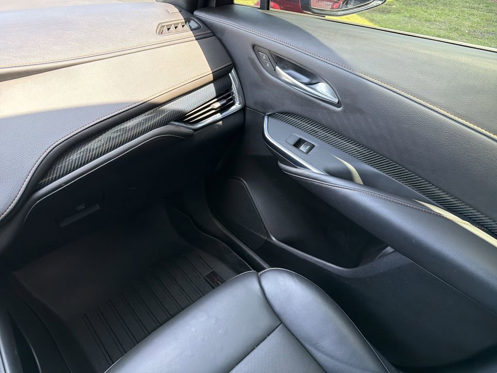 Used 2023 Cadillac XT4 Sport AWD/4WD image 16
