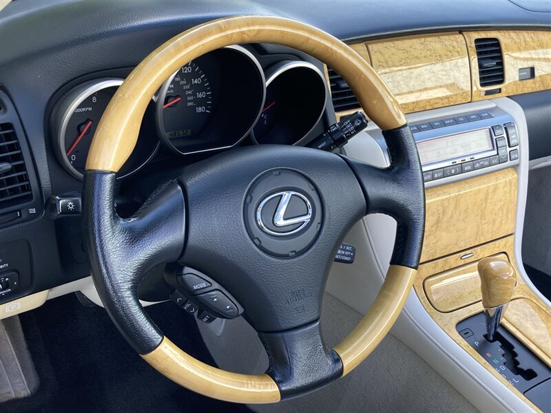 Used 2004 Lexus SC 430 Convertible RWD image 20