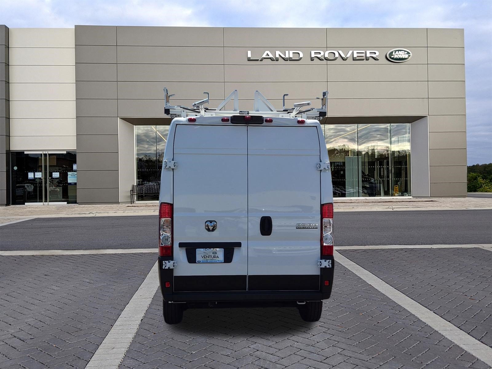 Used 2024 RAM ProMaster 2500 FWD image 6