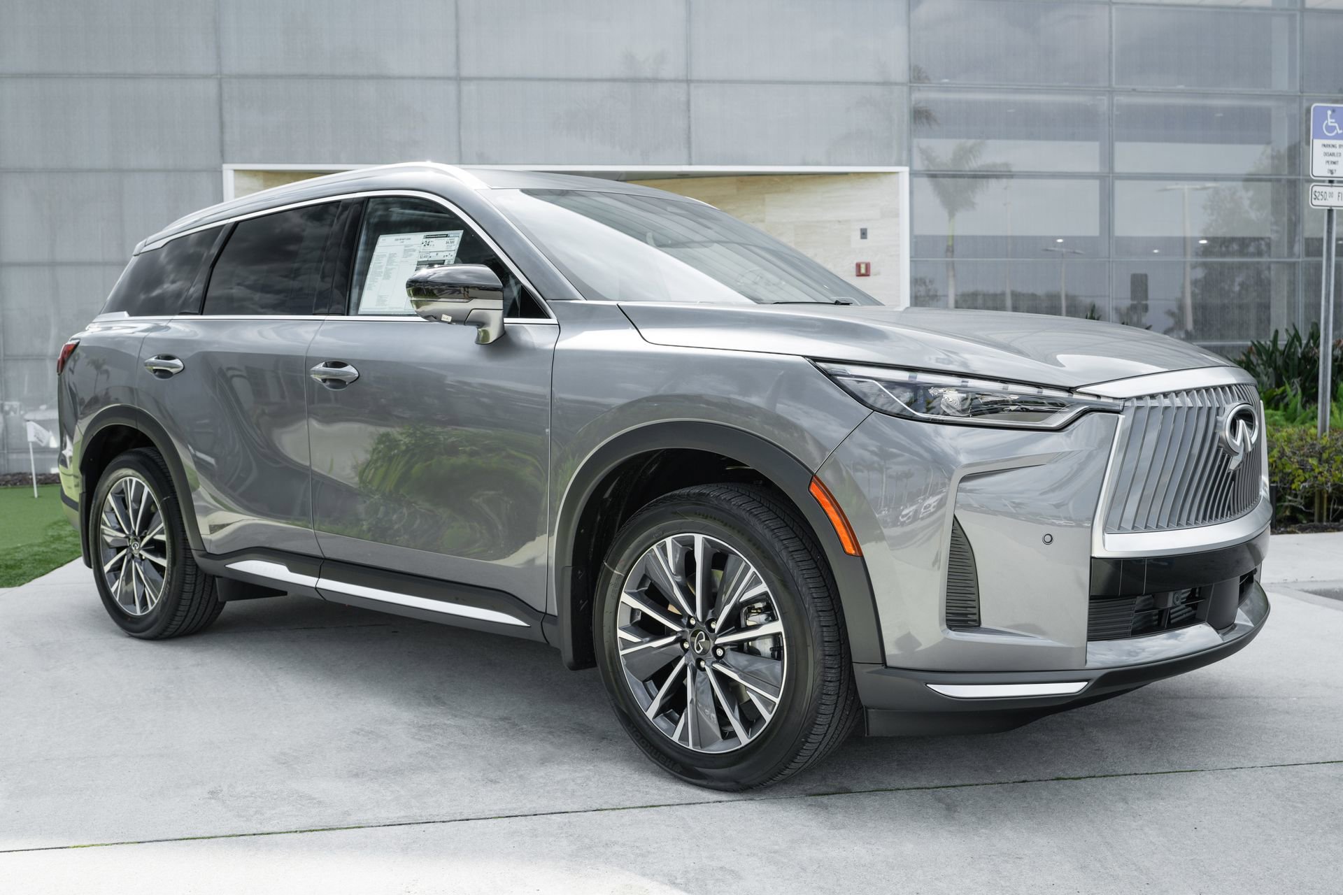 New 2026 INFINITI QX60 Luxe w/ Cargo Package video 2