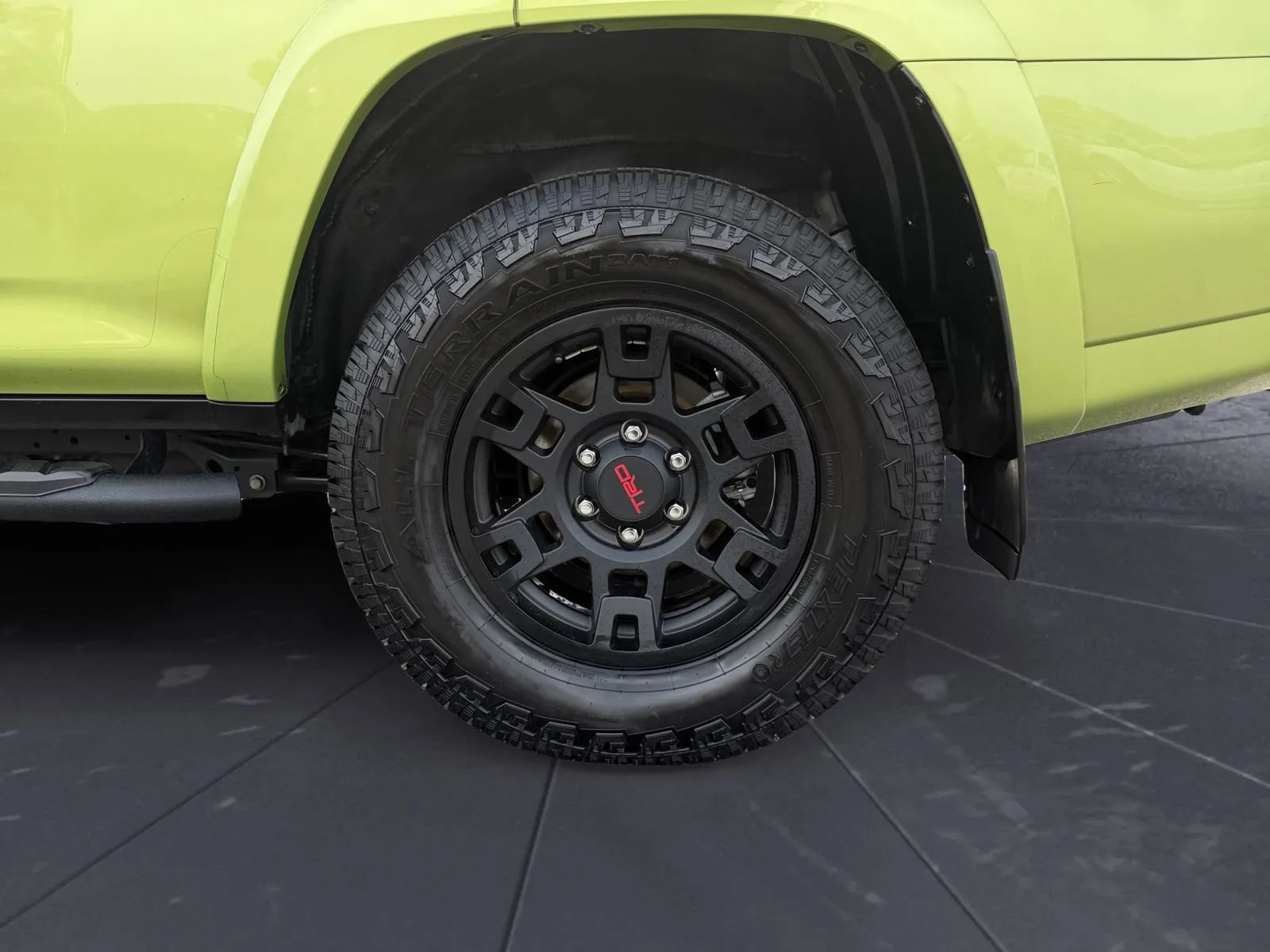 Used 2023 Toyota 4Runner TRD Off-Road Premium AWD/4WD image 32