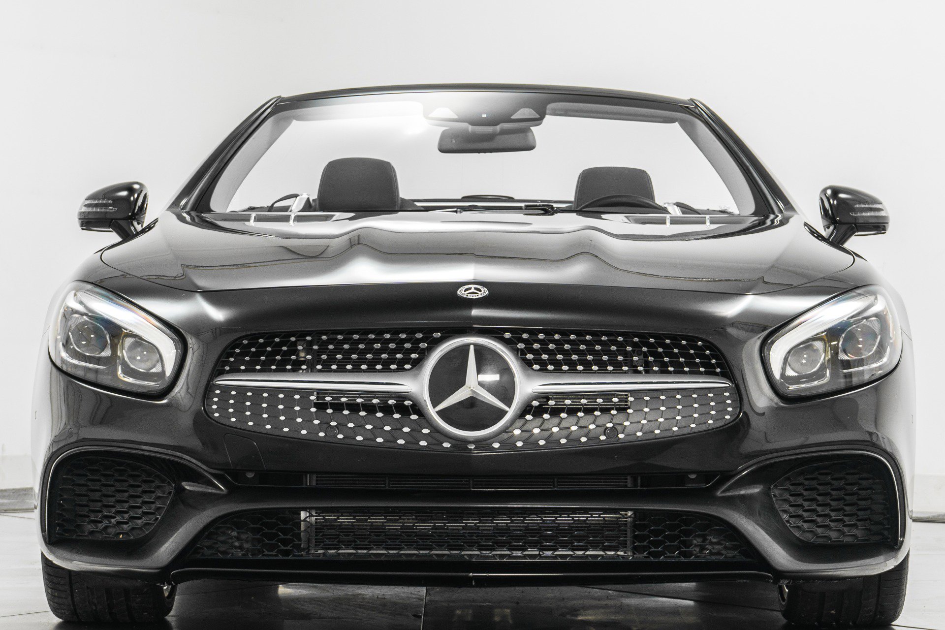 Used 2019 Mercedes-Benz SL 450 image 4