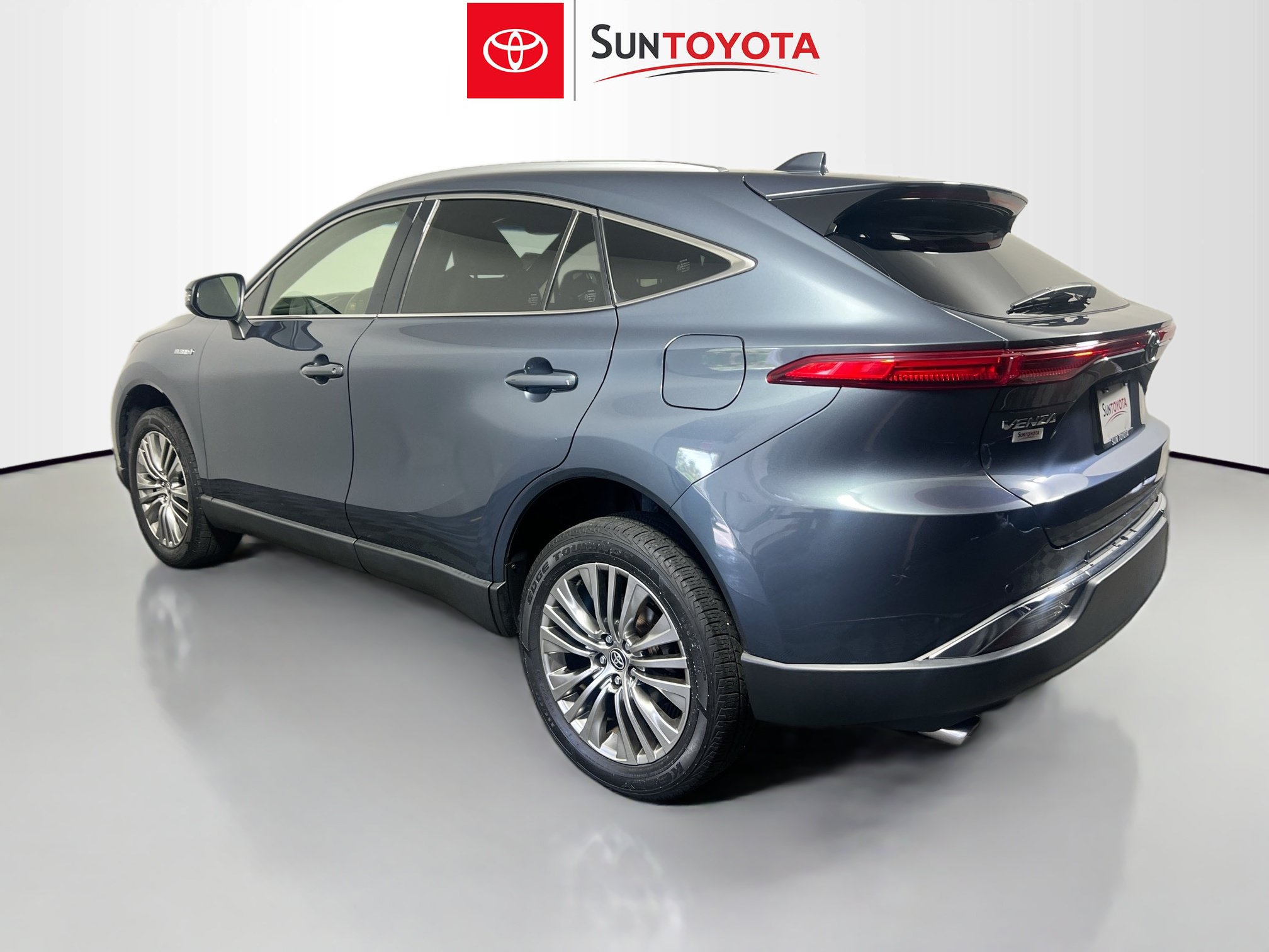 Used 2021 Toyota Venza Limited w/ Advanced Technology Package AWD/4WD image 6