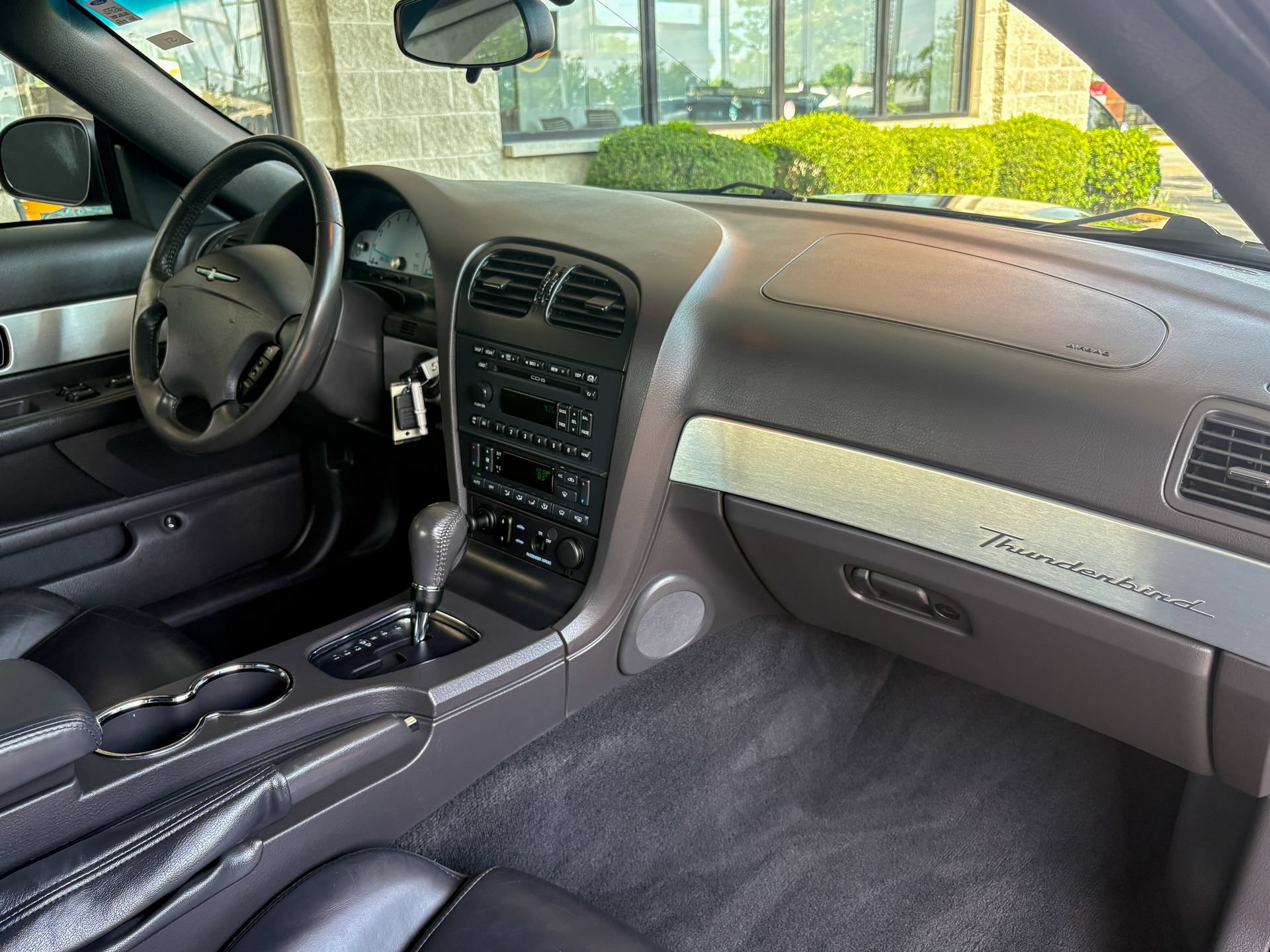 Used 2002 Ford Thunderbird RWD image 23