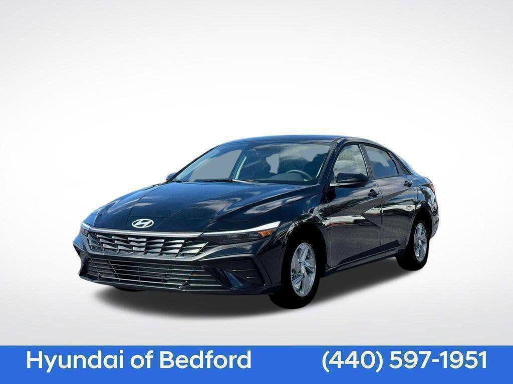 New 2026 Hyundai Elantra SE w/ Cargo Package FWD image 1