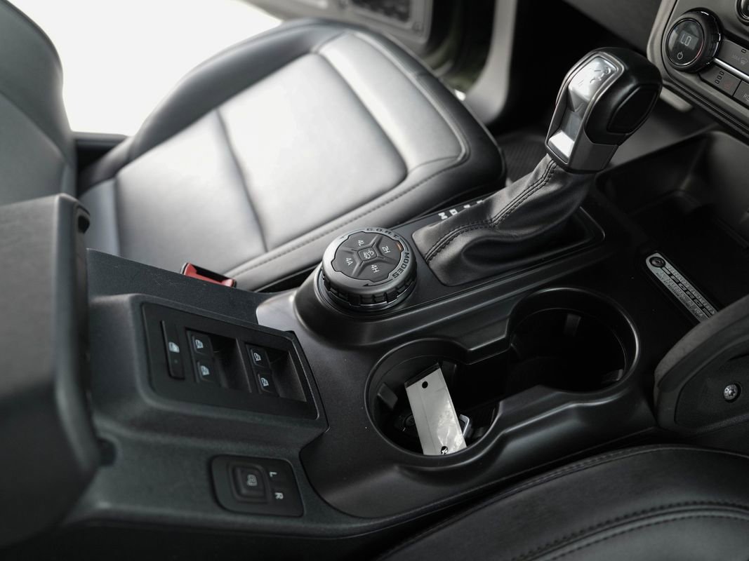 Used 2023 Ford Bronco Everglades image 23