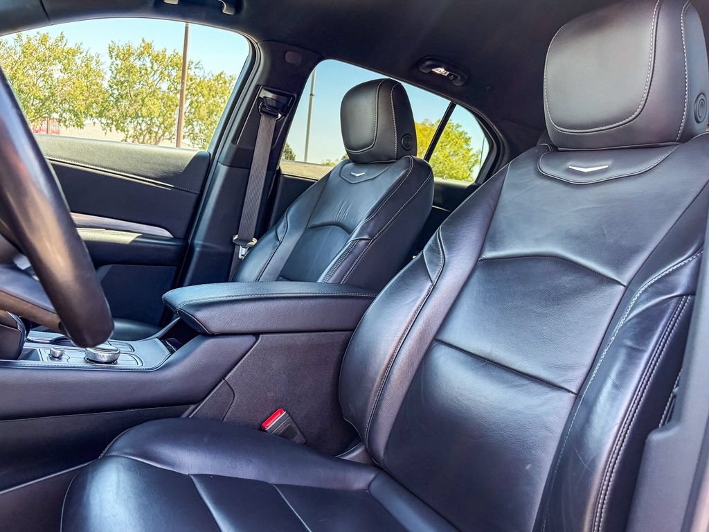 Certified 2024 Cadillac XT4 Premium Luxury FWD image 33