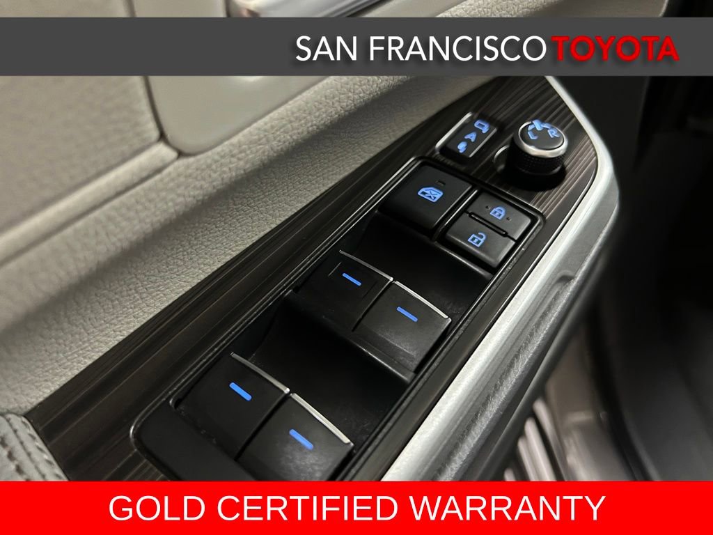 Certified 2021 Toyota Sienna Limited image 43