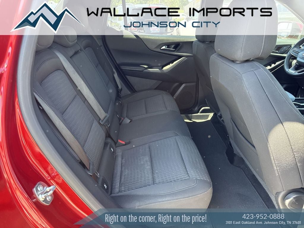 Used 2025 Chevrolet Equinox LT w/ Safety and Technology Package AWD/4WD image 40