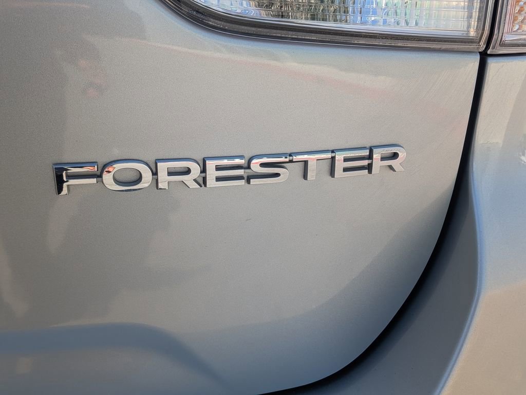 Used 2022 Subaru Forester Premium AWD/4WD image 7