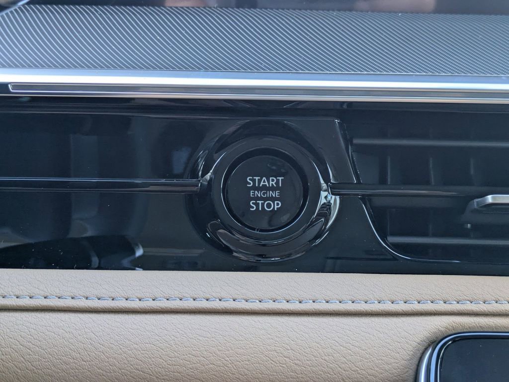 New 2026 INFINITI QX80 Luxe w/ Cargo Package RWD image 32