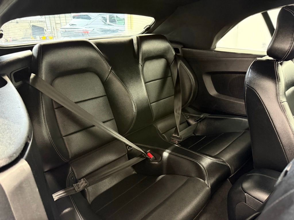 Used 2022 Ford Mustang Premium image 21
