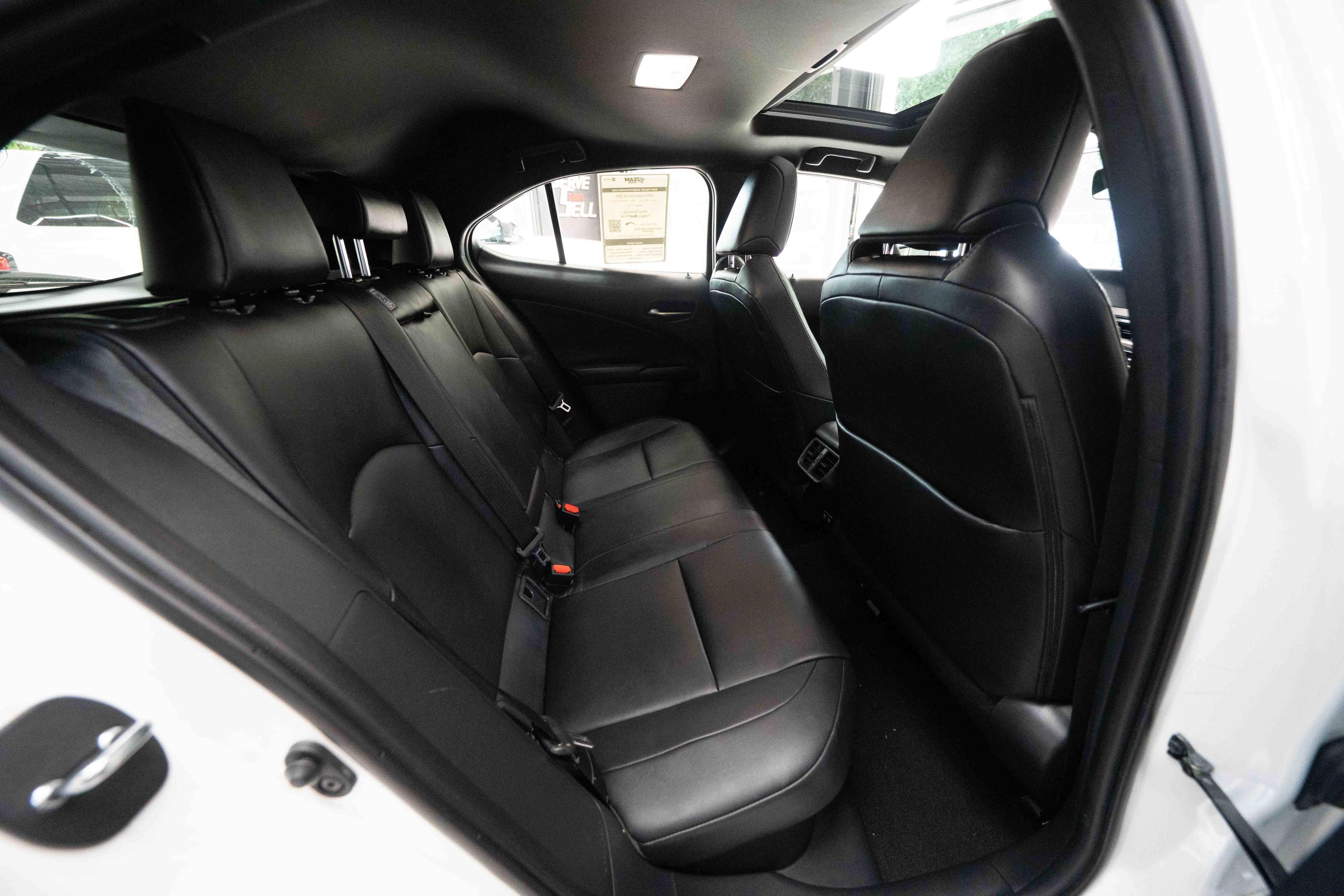 Used 2020 Lexus UX 250h w/ Premium Package AWD/4WD image 24