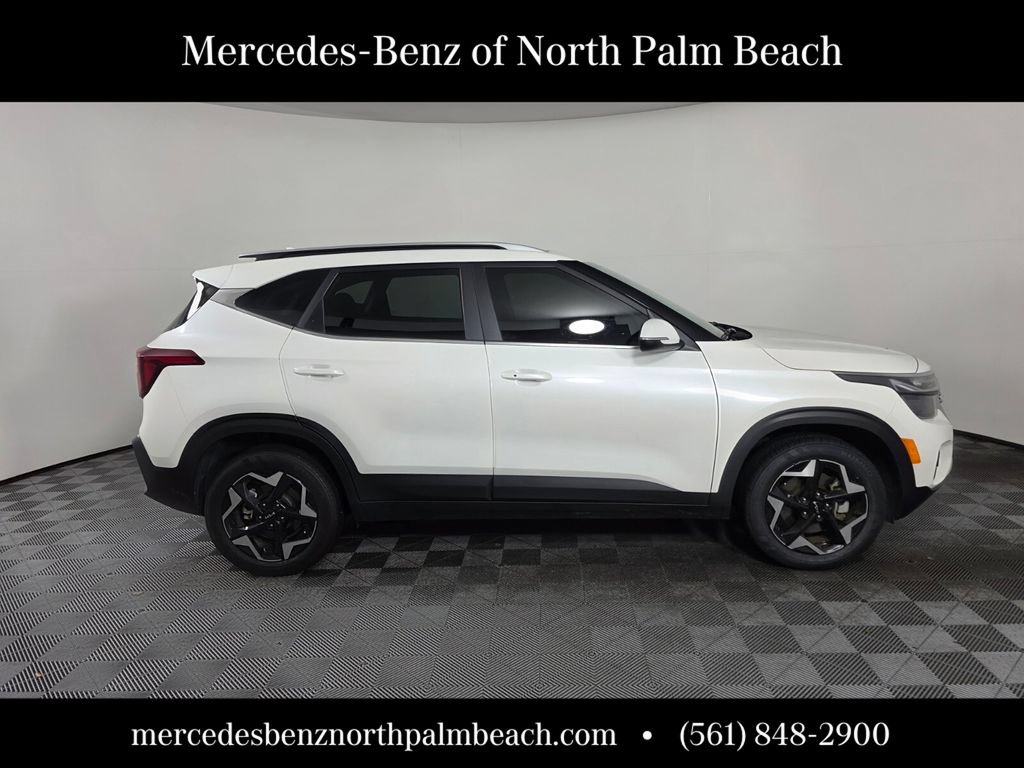 Used 2024 Kia Seltos EX AWD/4WD image 7
