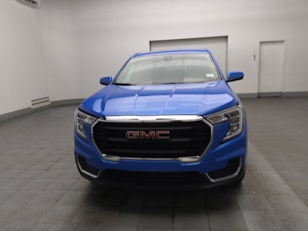 Used 2024 GMC Terrain SLE FWD image 15