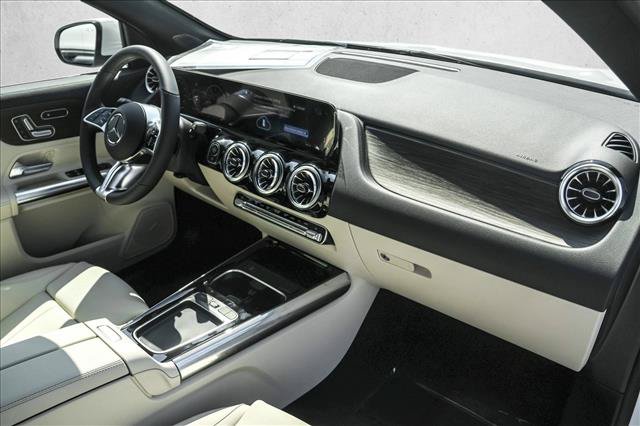 New 2026 Mercedes-Benz GLA 250 4MATIC image 25