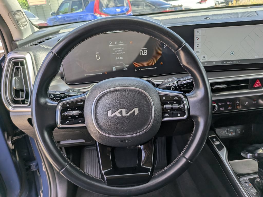 Certified 2025 Kia Sorento EX w/ Panoramic Sunroof Package FWD image 32
