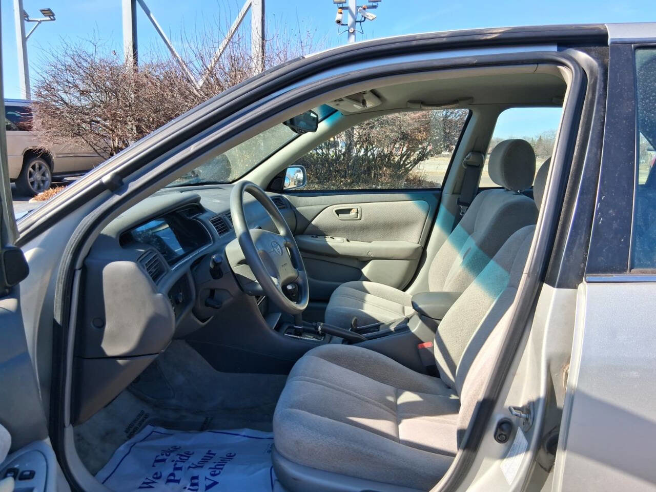 Used 2001 Toyota Camry LE FWD image 14